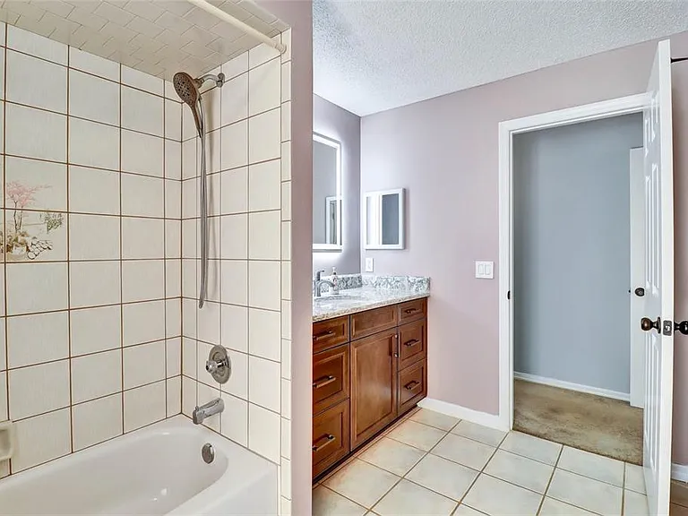 4318 Woodtree Ln — Photo 30