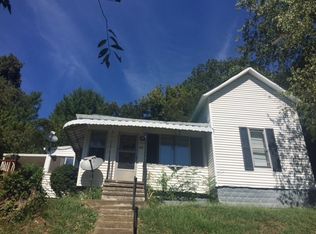 217 Chapman Ave, Spencer, WV 25276