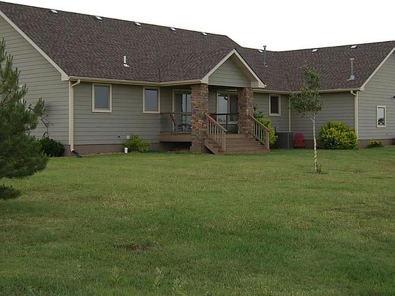 5th image of 351 Thoman Dr