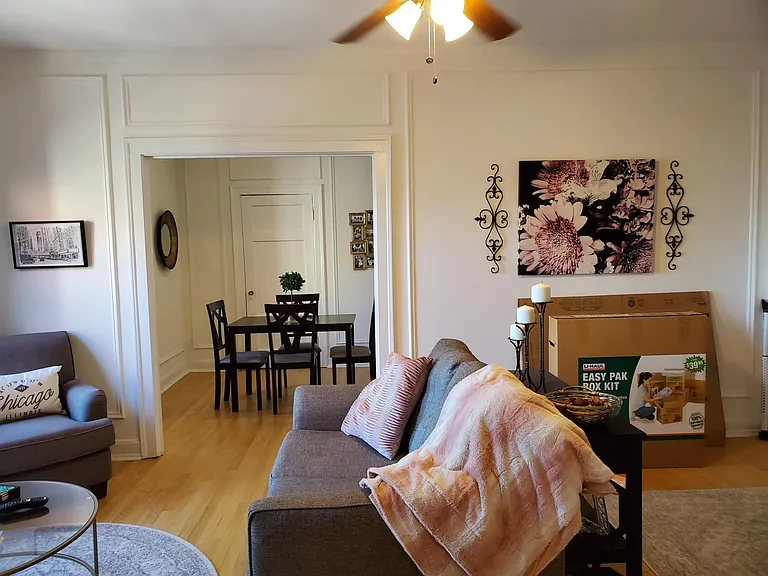 40 East Oak Street — Photo 11