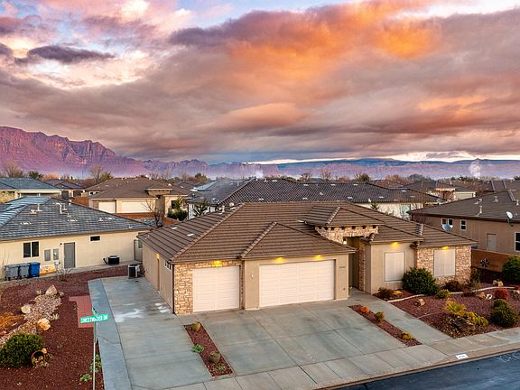 2nd image of 3934 Sweetwater Dr