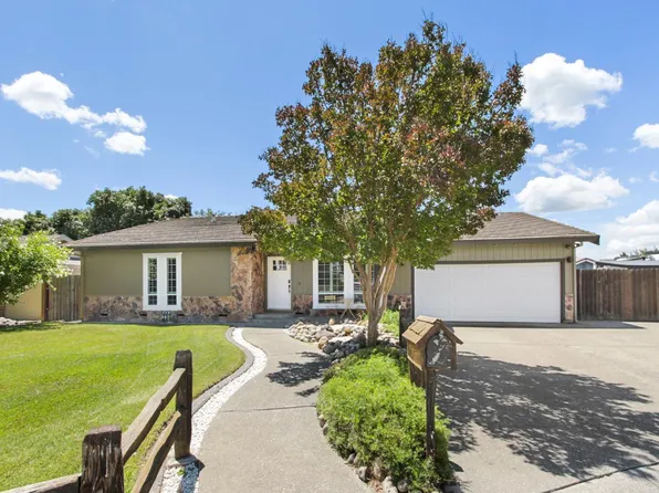 345 Alderglen Dr, Dixon, CA 95620