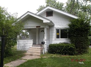 638 Myrtle St, Waukegan, IL 60085