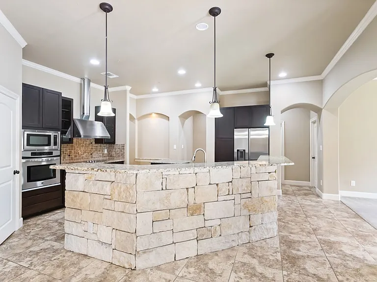 8210 Roy Ln — Photo 12