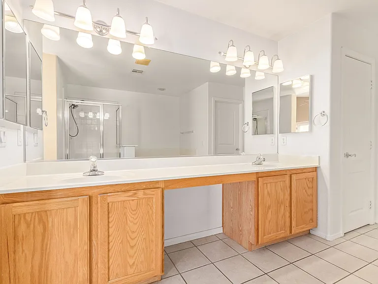 1477 Rancho Ridge Dr — Photo 22