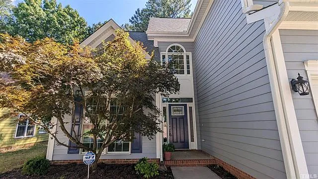 3 bed, 2.5 bath, 2281 sqft, $2,250 — Photo 4