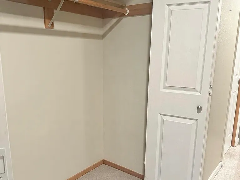 22196 SW Dewey Dr — Photo 24