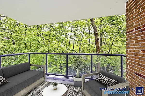 735 Kappock St APT 3F photo 1