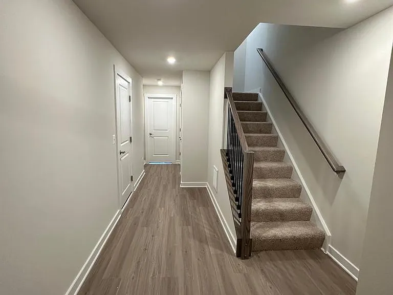 113 Marlow Ct — Photo 35