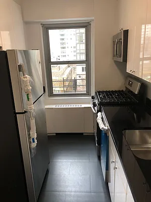 Rented by Carlyle Property Management | media 11