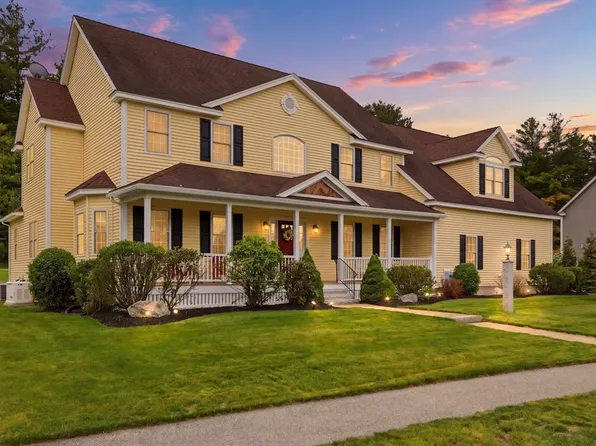 9 Boxwood Rd, Westford, MA 01886