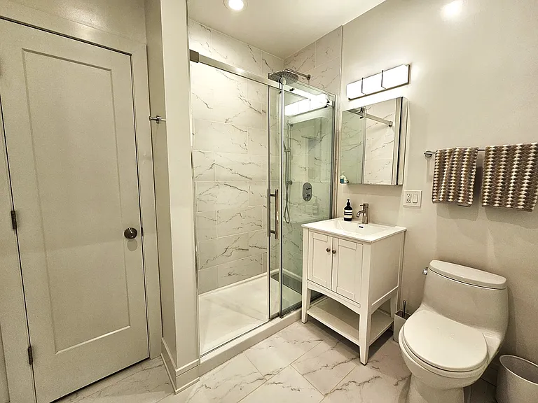 951 W Armitage Ave #2R — Photo 11