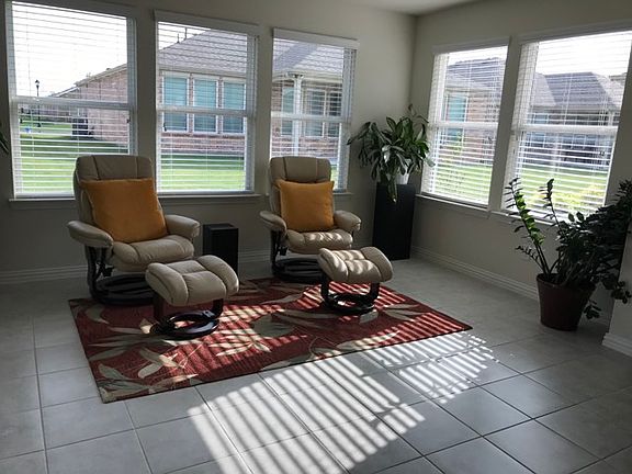 2nd image of 2087 Bentwater Ln