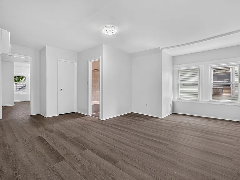 854 S 15th St #3 — Photo 4