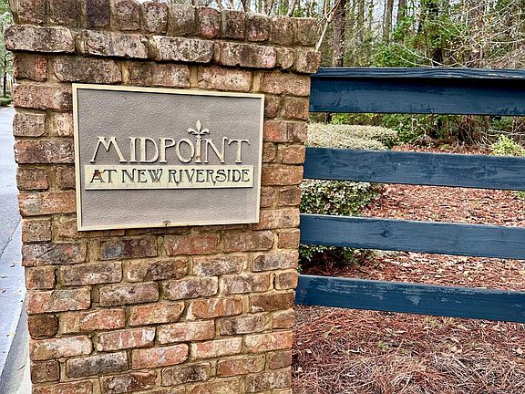 Beautiful entry to your 2017 home!