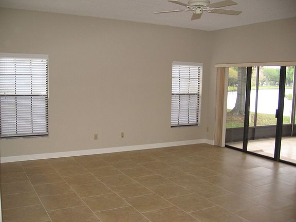 3rd image of 5742 Parkview Point Dr