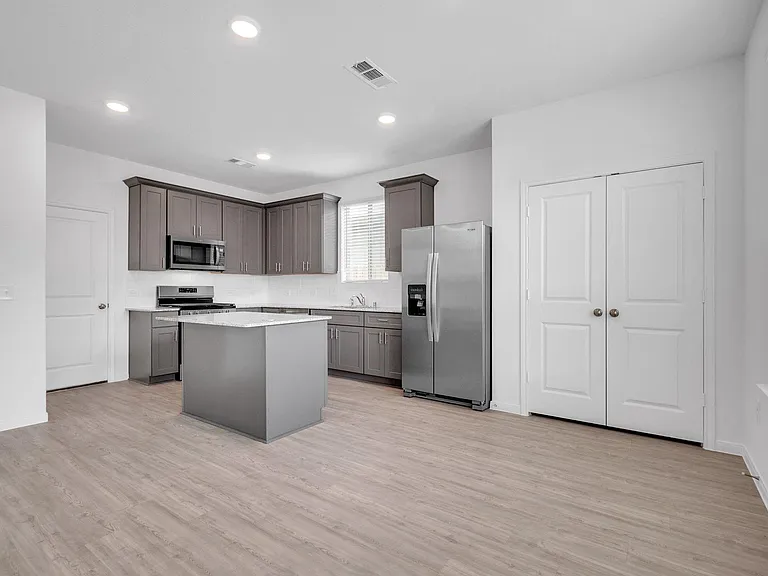 16523 Pine Arrow Dr — Photo 11