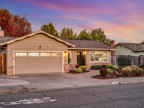 441 Pleasant Hill Avenue N, Sebastopol, CA 95472