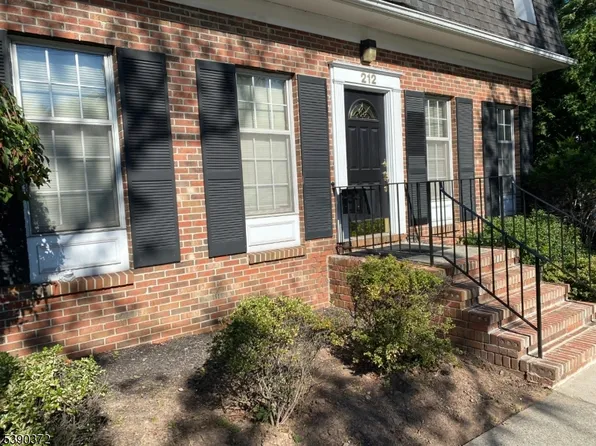 212 Pompton Ave Unit 3b & 3c, Verona, NJ 07044