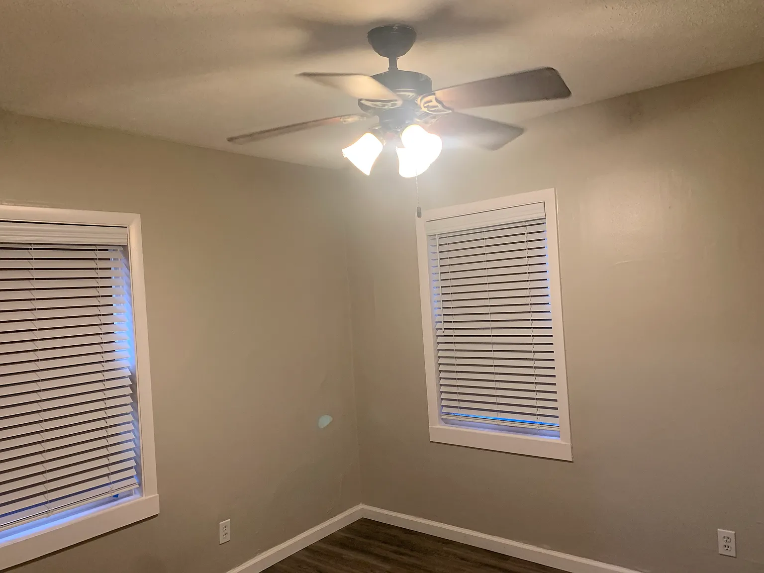 3 bed, 1047 sqft, $1,600 — Photo 4