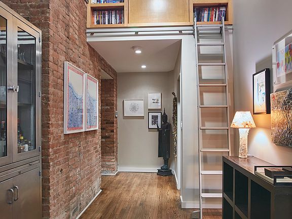 5th image of 140 Nassau St APT 4A