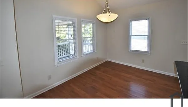 1561 New St NE — Photo 2