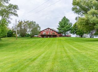 7079 Old River Road Ln, Ely, IA 52227