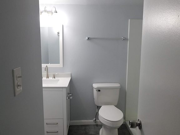 2nd image of 408 Girard St APT T4