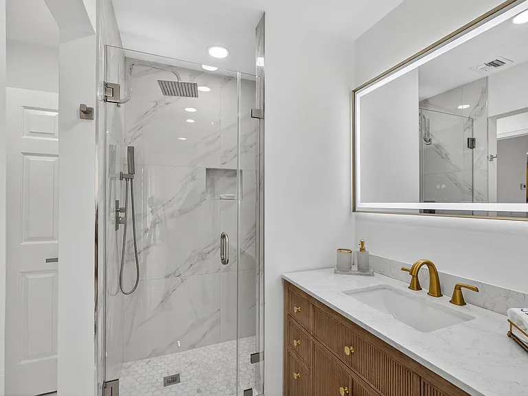 479 Prestwick Cir — Photo 34