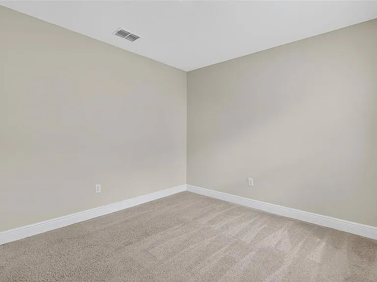 2546 Warren Acres Blvd — Photo 61