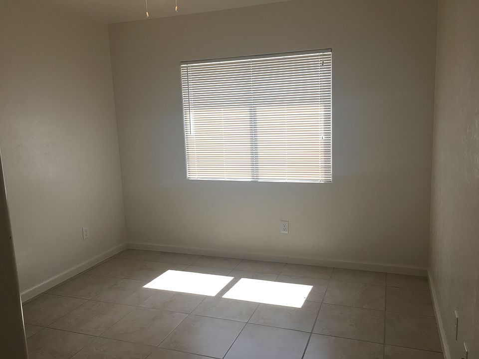 8436 E. Lakeshore Bedroom 2