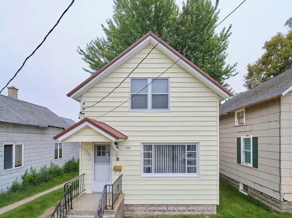 711 Ramsdell St, Manistee, MI 49660