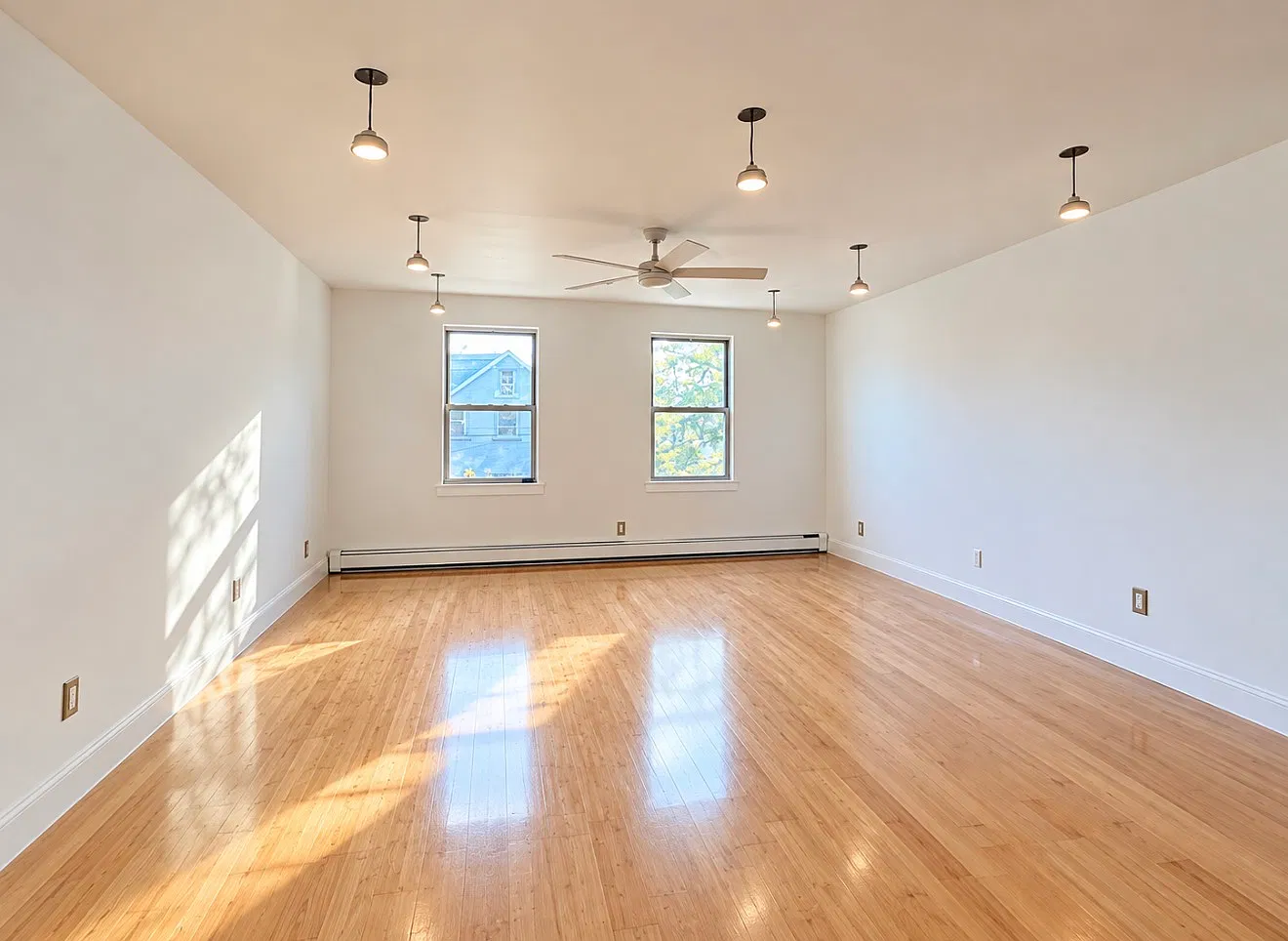3 bed, $3,600 — Photo 3