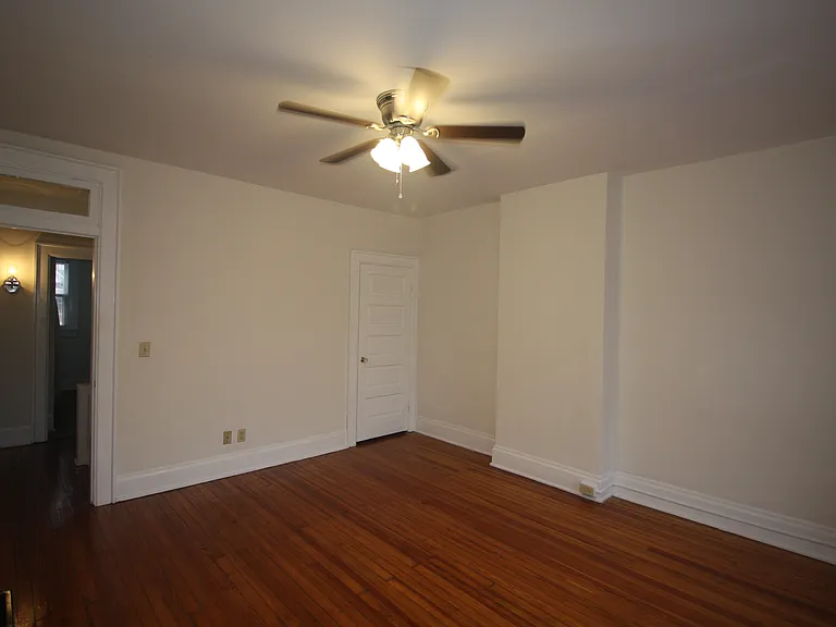 74 W Greenwood Ave — Photo 14