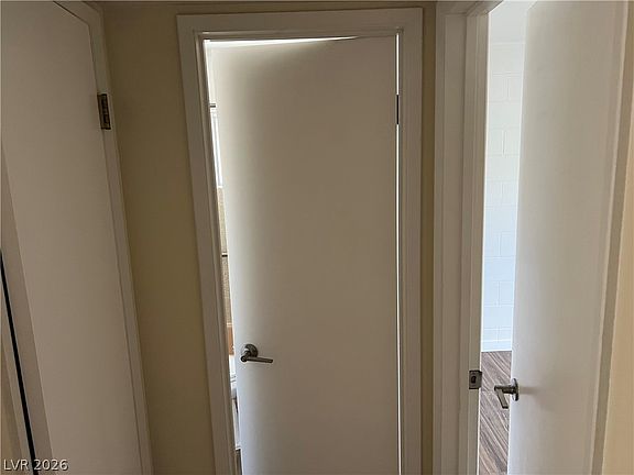 4th image of 820-26 A