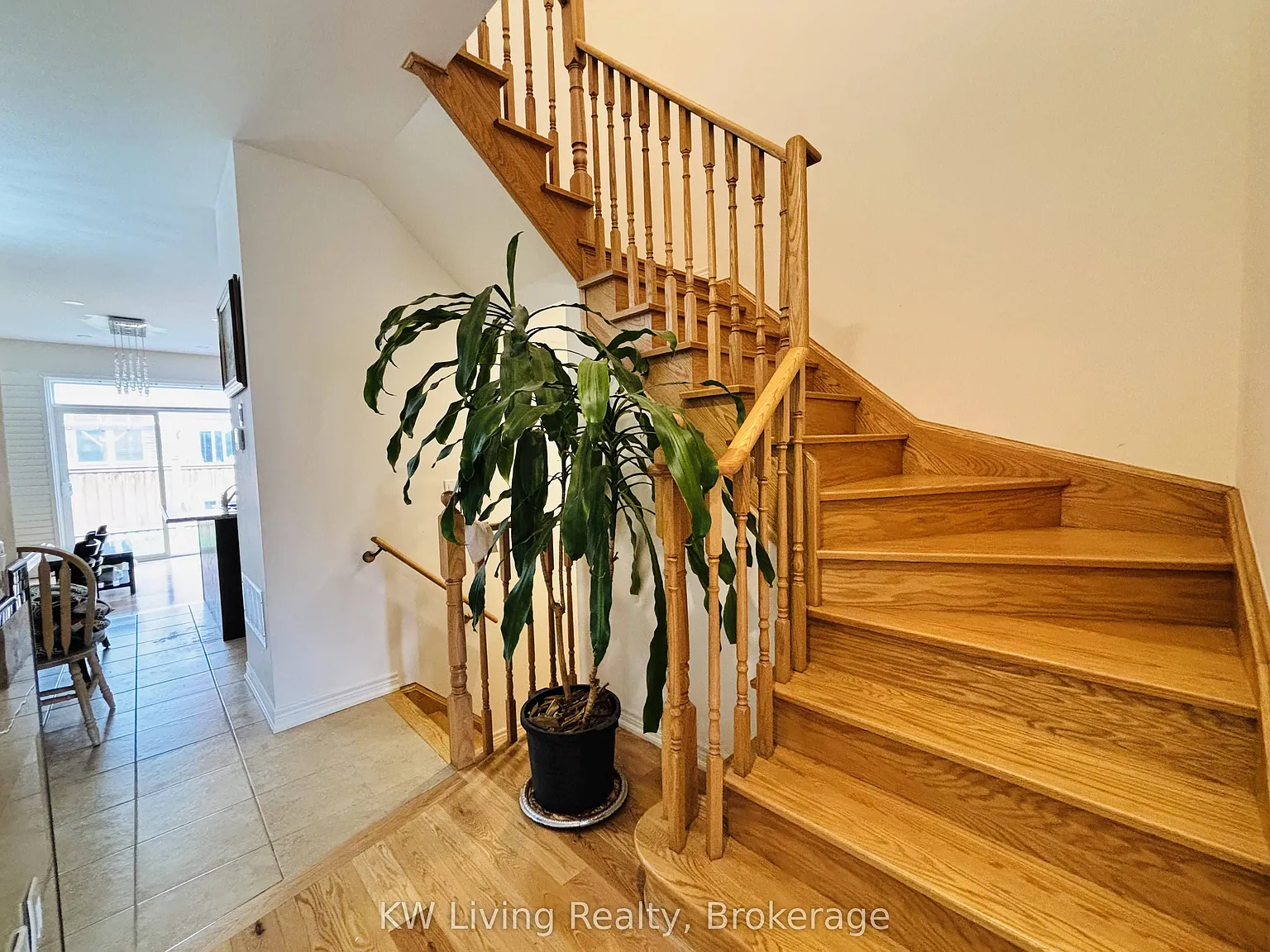 3 bed, $2,800 — Photo 2