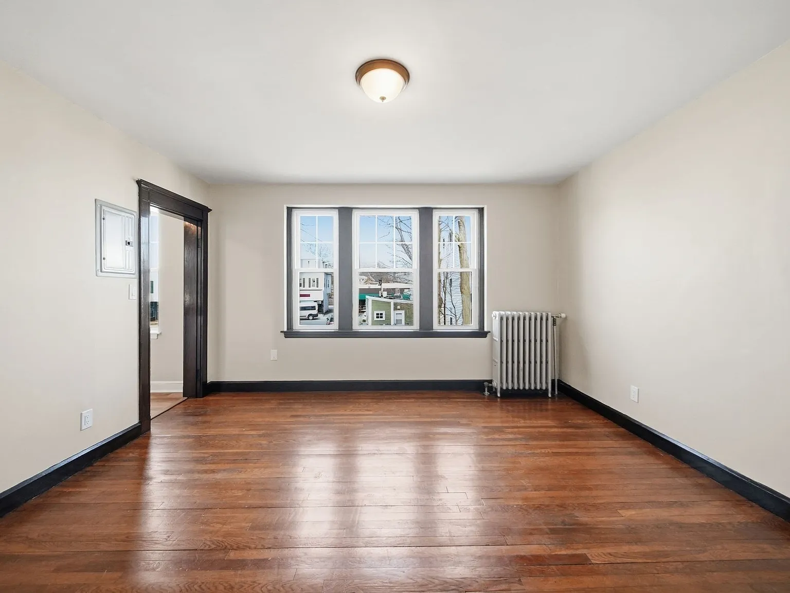1 bed, 1.0 bath, 600 sqft, $1,995 — Photo 3