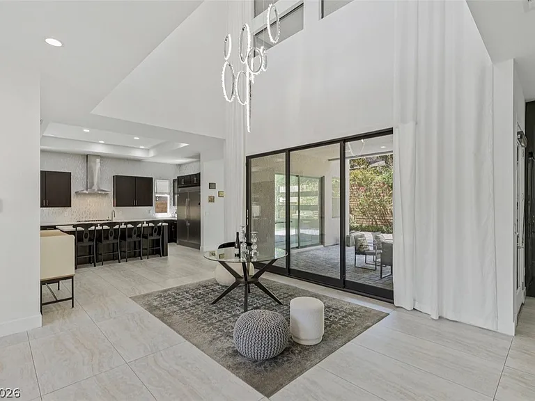 47 Pristine Glen St — Photo 15