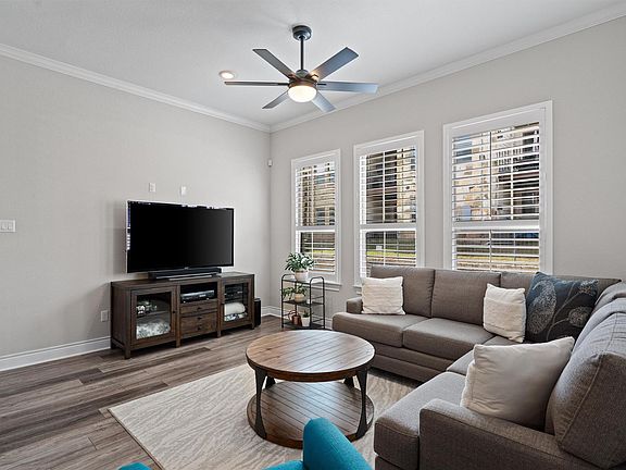 3rd image of 356 Adams St