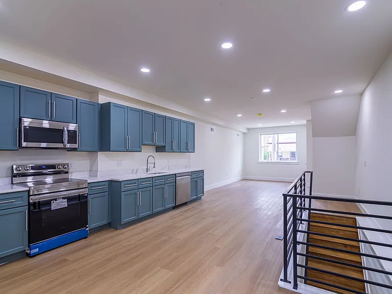 808 N Preston St — Photo 38