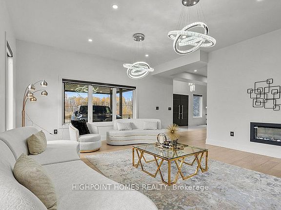 5th image of 5321 Old Brock Rd