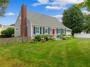2 Redwood Ct, Warren, RI 02885