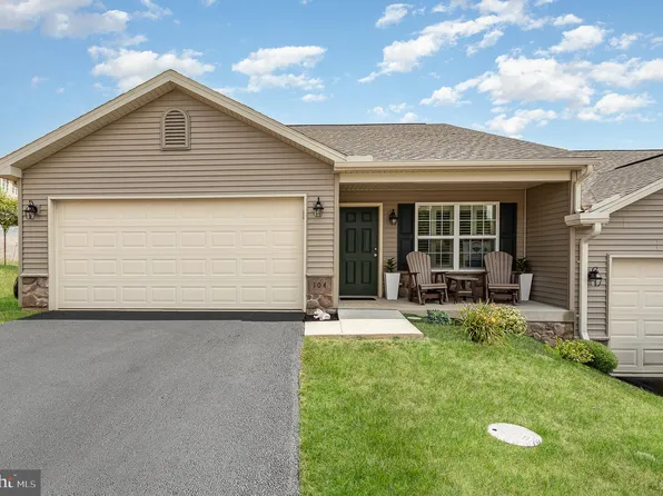 104 Shetland Dr #103, Red Lion, PA 17356