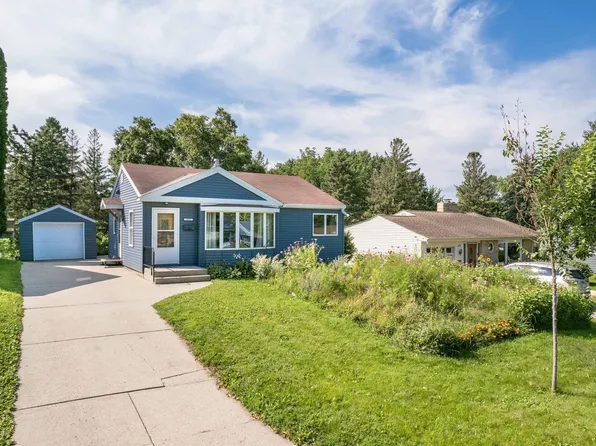 428 E Saint Charles Ave, Fergus Falls, MN 56537