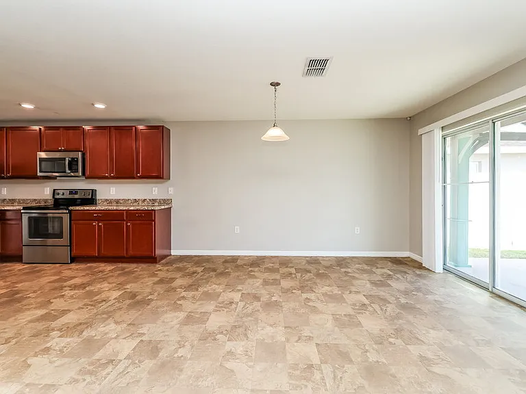 10635 Laguna Plains Dr — Photo 6