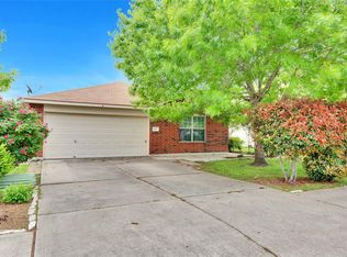 117 Gillespie Ln, Elgin, TX 78621