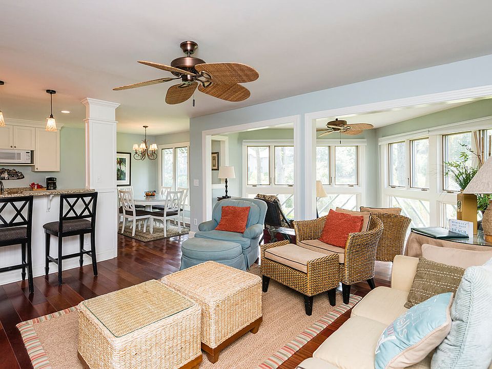 1st image of 4761 Tennis Club Ln
