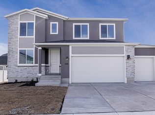 1140 E Coachline Way, Eagle Mountain, UT 84005