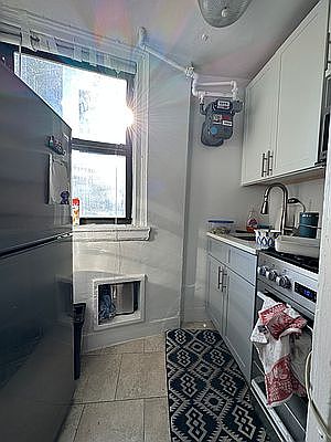 5th image of 455 W 34th St #17EE