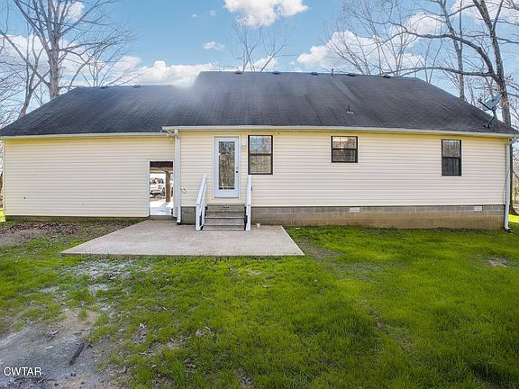3rd image of 114 Wild Horse Ln